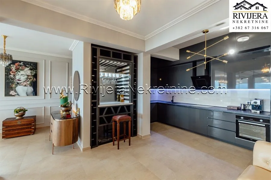 Prodaja, dvosoban stan, 205m², Topla, Herceg Novi