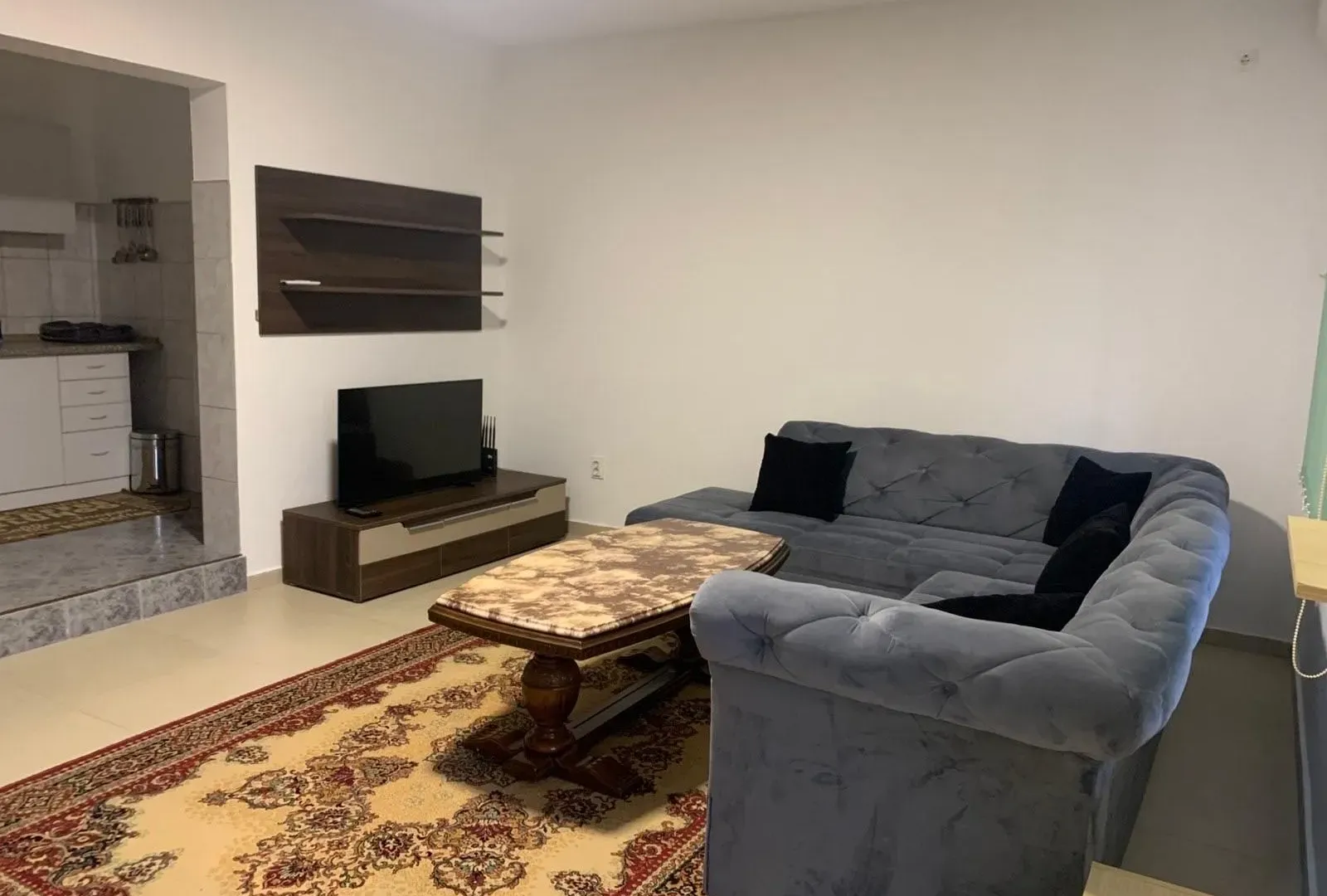 Izdavanje, jednosoban stan, 40m², Centar, Bar