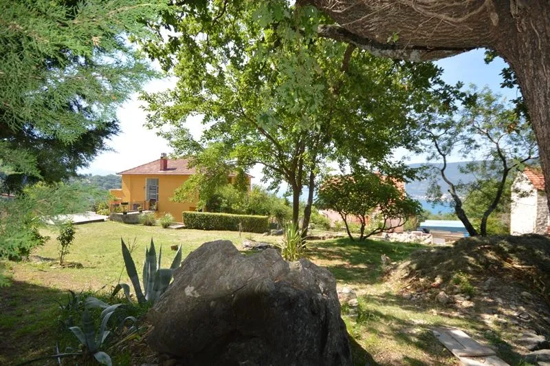 Prodaja, kuća, 250m², Topla, Herceg Novi