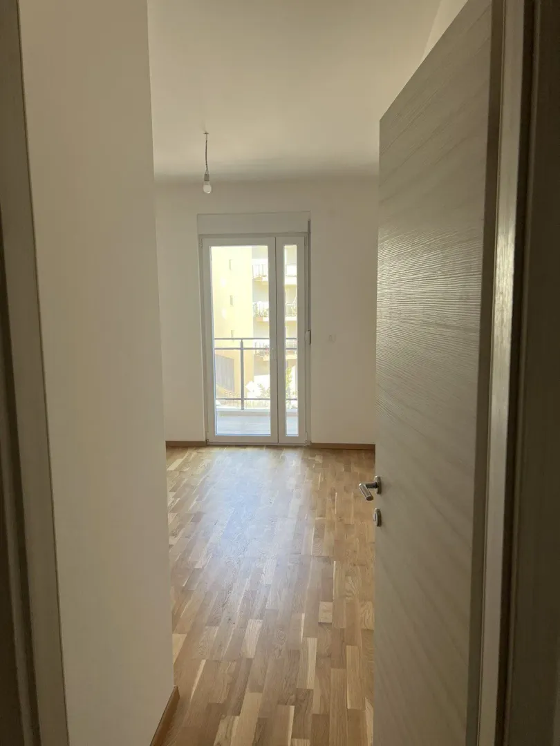 Izdavanje, dvosoban stan, 62m², Zabjelo, Podgorica