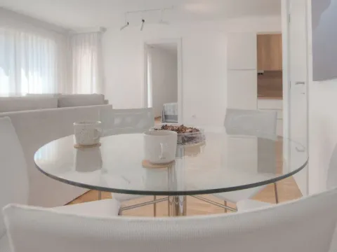 Prodaja, dvosoban stan, 75m², Centar, Budva - image 4