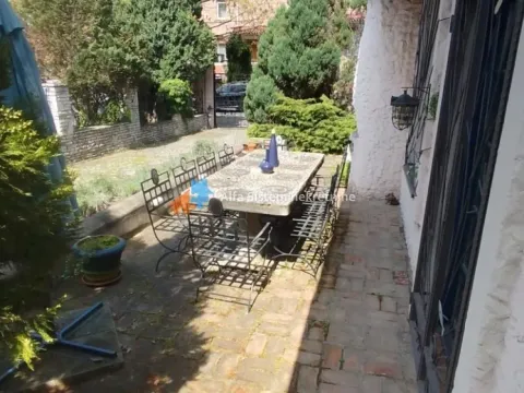 Izdavanje, kuća, 360m², Banjica, Voždovac Sve Podlokacije - image 2