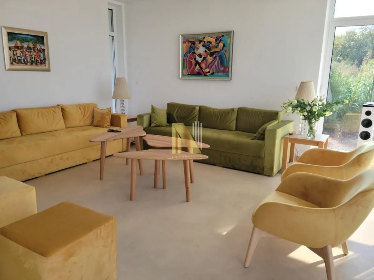Prodaja, kuća, 333m², Belegiš, Stara Pazova