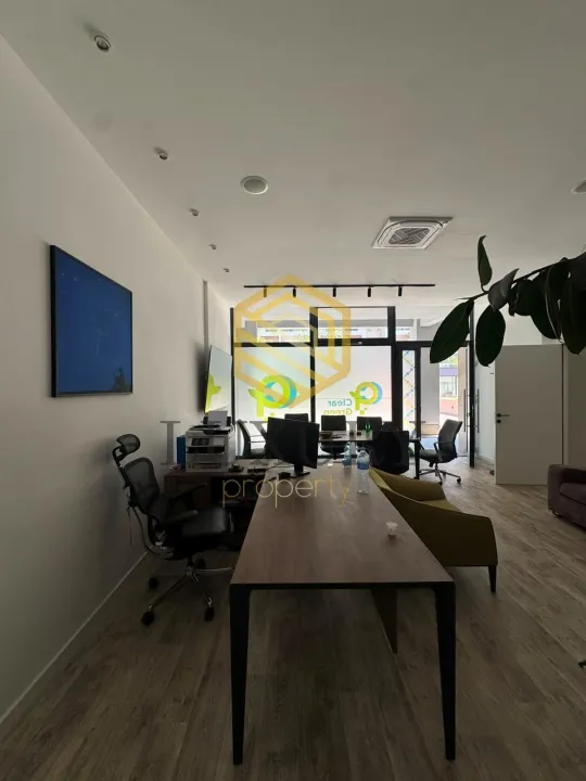 Rent, office space, 140m², Master Kvart, Podgorica