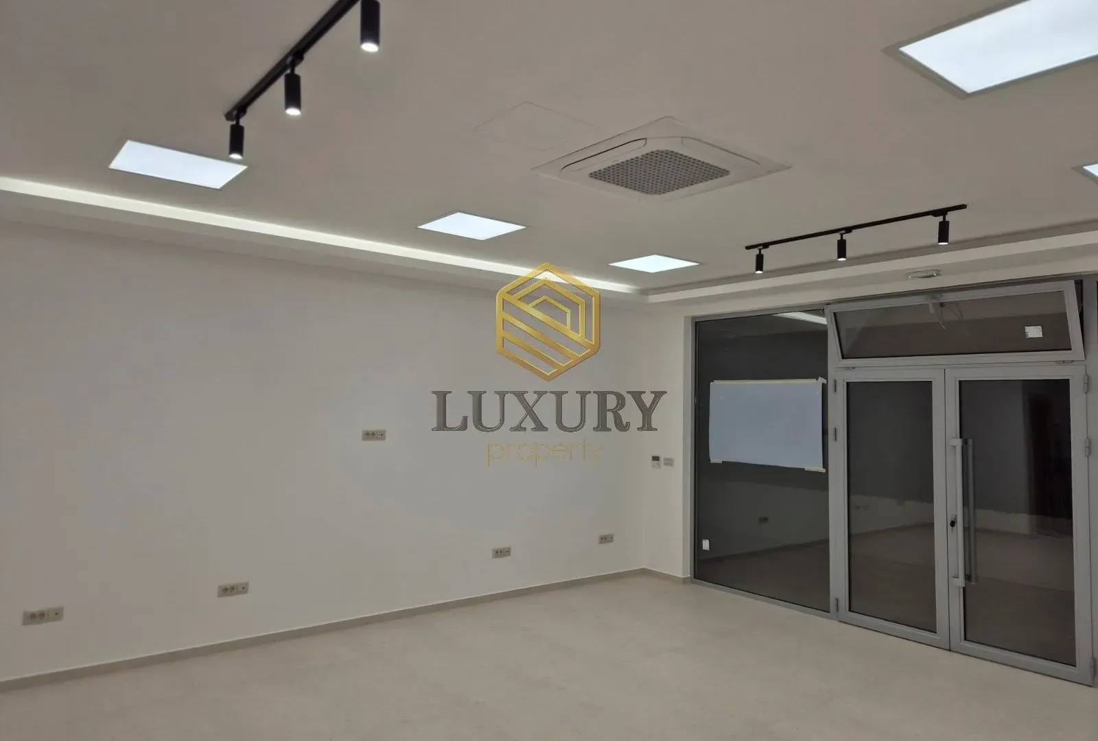Rent, office space, 46m², Zabjelo, Podgorica