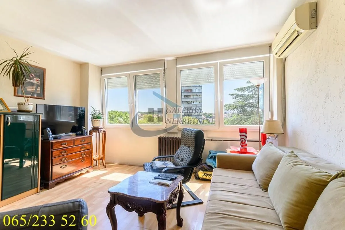 Prodaja, dvosoban stan, 47m², Šumice, Beograd