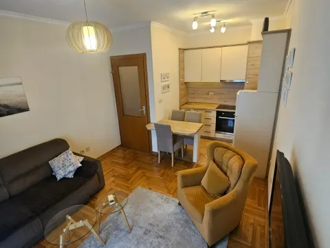 Sale, one bedroom apartment, 37m², Stari Aerodrom, Podgorica - image 1