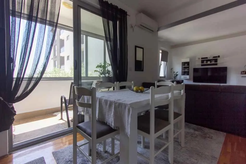 Prodaja, dvosoban stan, 61m², Ulcinj, Crna Gora