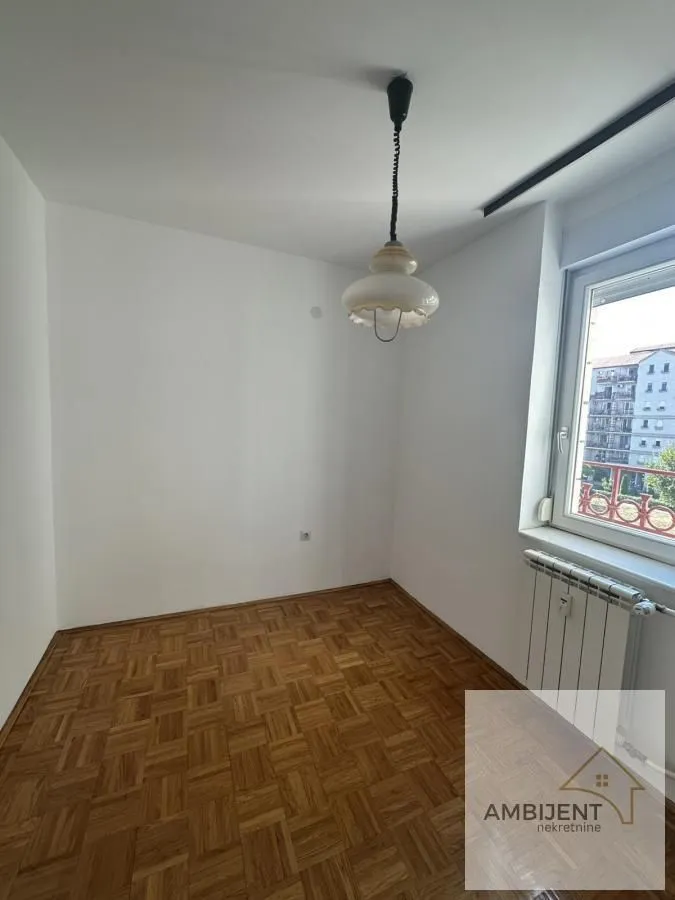 Izdavanje, trosoban stan, 88m², Bezanijska Kosa 1, Bežanijska Kosa Sve Podlokacije