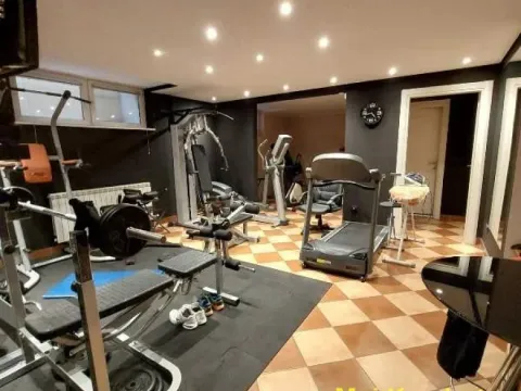 Sale, house, 400m², Čukarica, Beograd - image 9