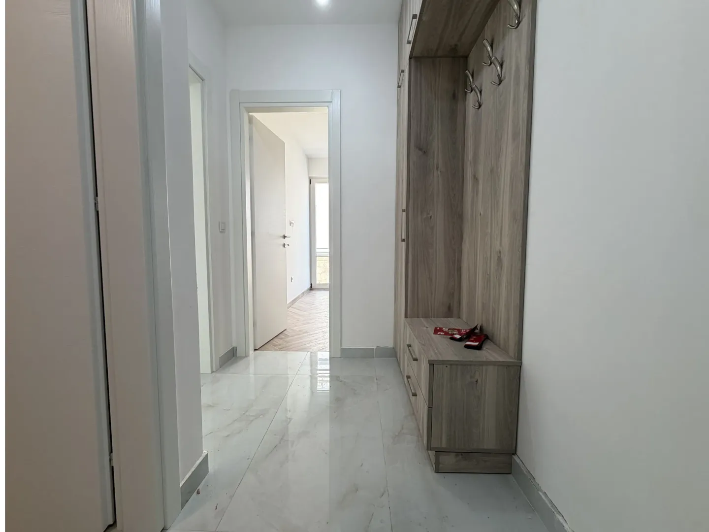 Prodaja, dvosoban stan, 62m², Dumidran, Tivat
