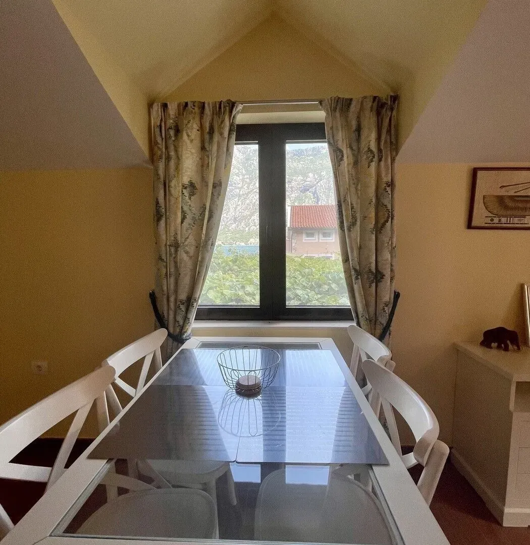 Prodaja, kuća, 160m², Prčanj, Kotor