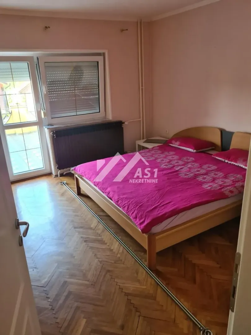 Izdavanje, kuća, 220m², Sremski Karlovci, Novi Sad