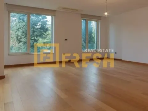 Prodaja, trosoban stan, 114m², Centar, Podgorica - image 11