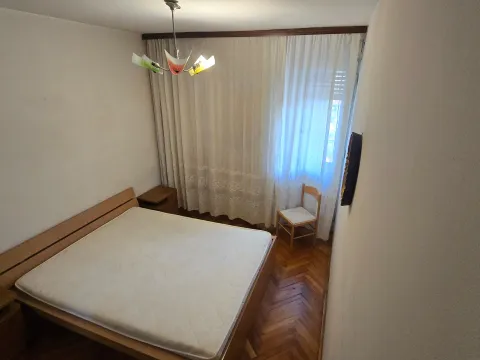Rent, one bedroom apartment, 36m², Pejton, Podgorica - image 9