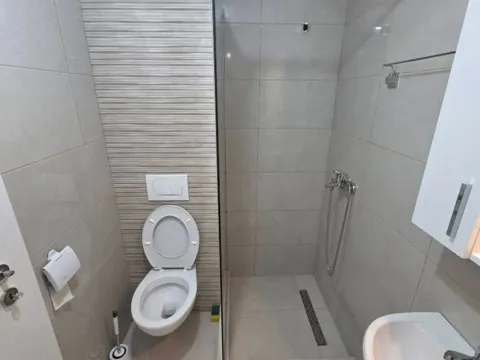Rent, one bedroom apartment, 42m², Zagorič, Podgorica - image 8