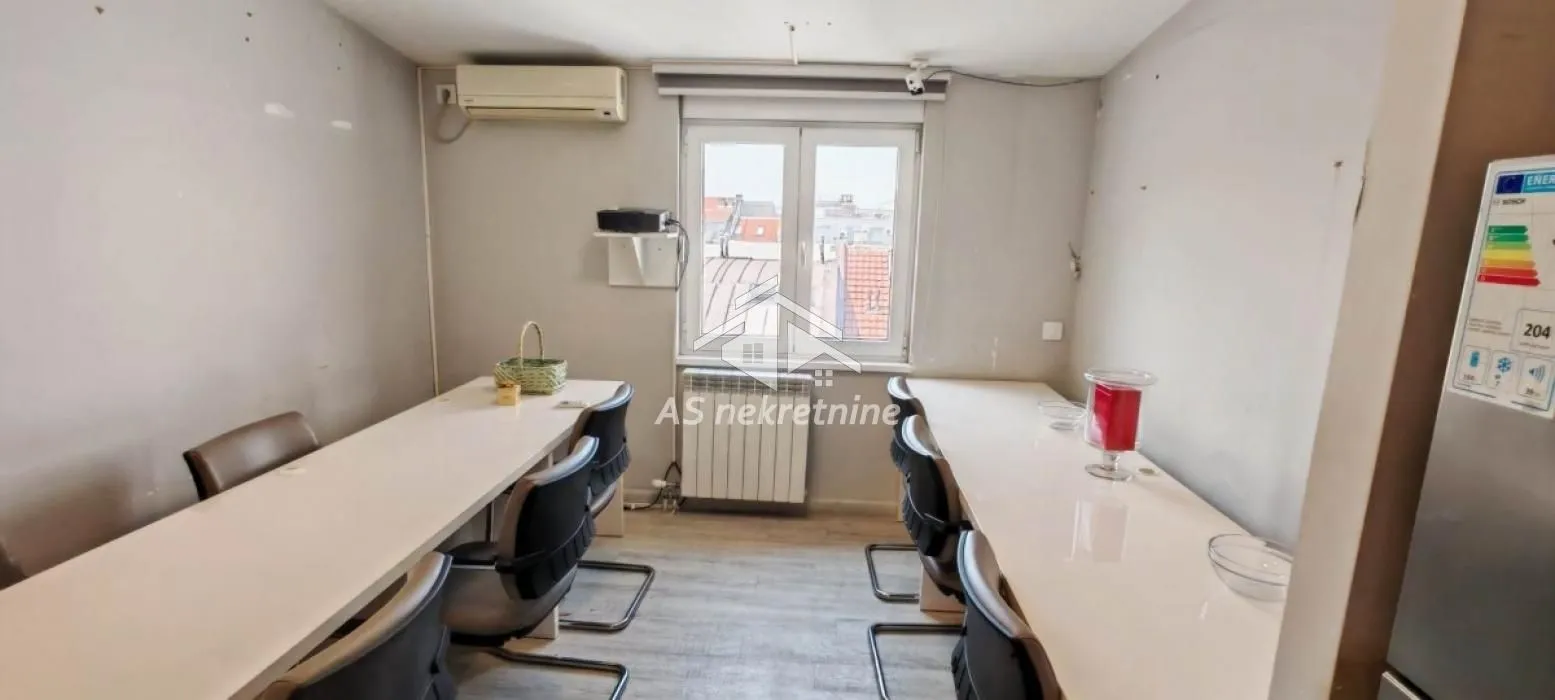 Prodaja, stan, 118m², Đeram Pijaca, Beograd