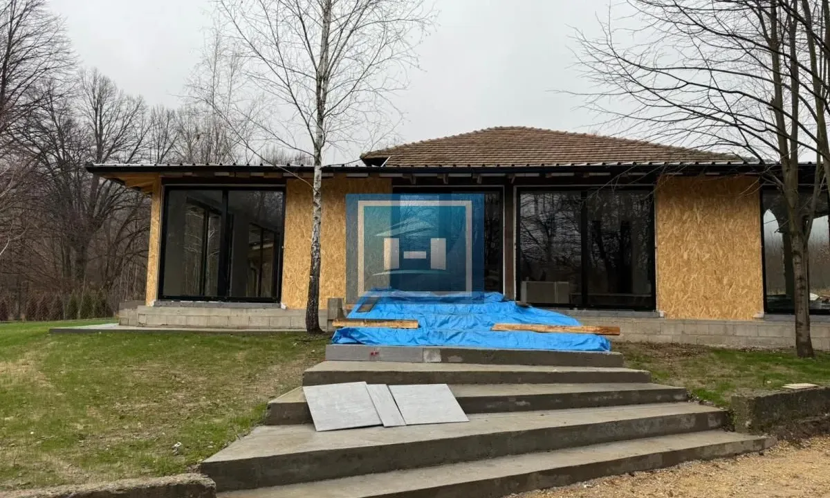 Prodaja, kuća, 222m², Jelovac, Despotovac