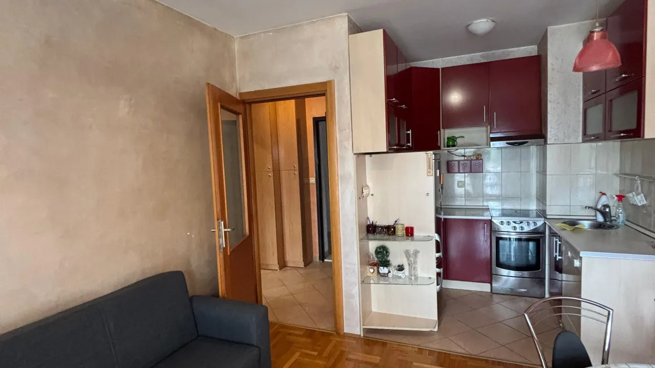 Rent, one bedroom apartment, 40m², Stari Aerodrom, Podgorica