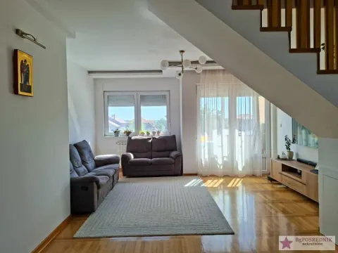 Stan in Zemun Sve Podlokacije