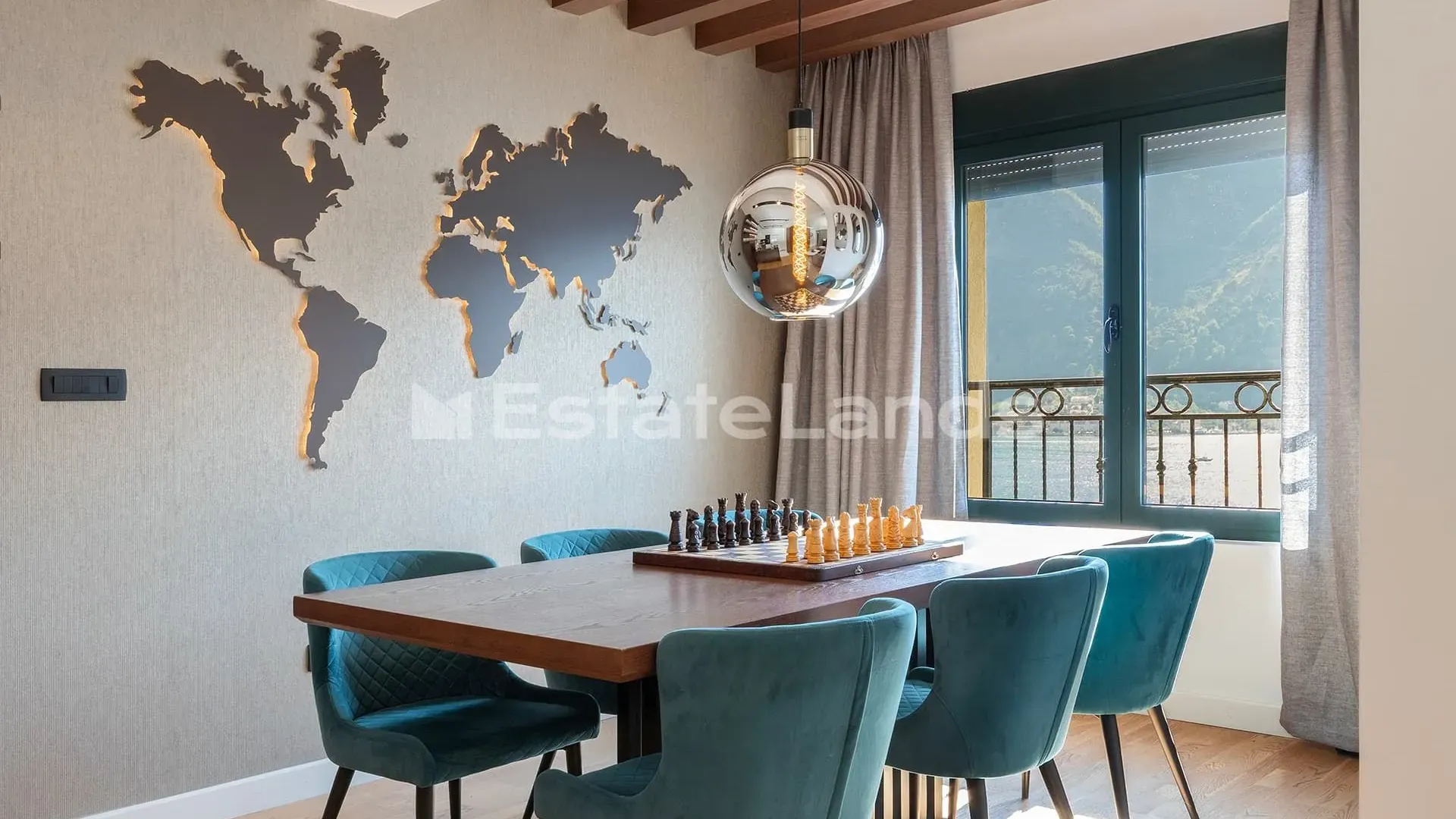Prodaja, dvosoban stan, 85m², Dobrota, Kotor
