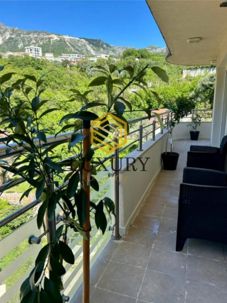 Rent, apartment, 81m², Bečići, Budva