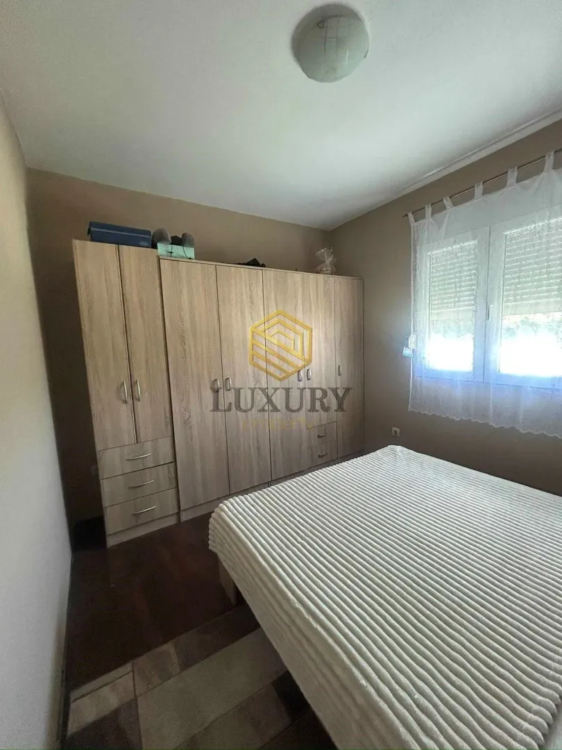 Prodaja, kuća, 220m², Donji Kokoti, Podgorica