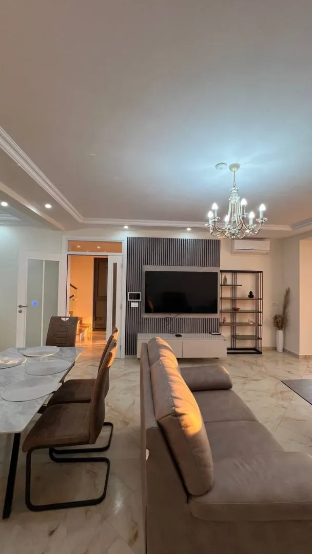 Rent, house, 286m², Donja Lastva, Tivat
