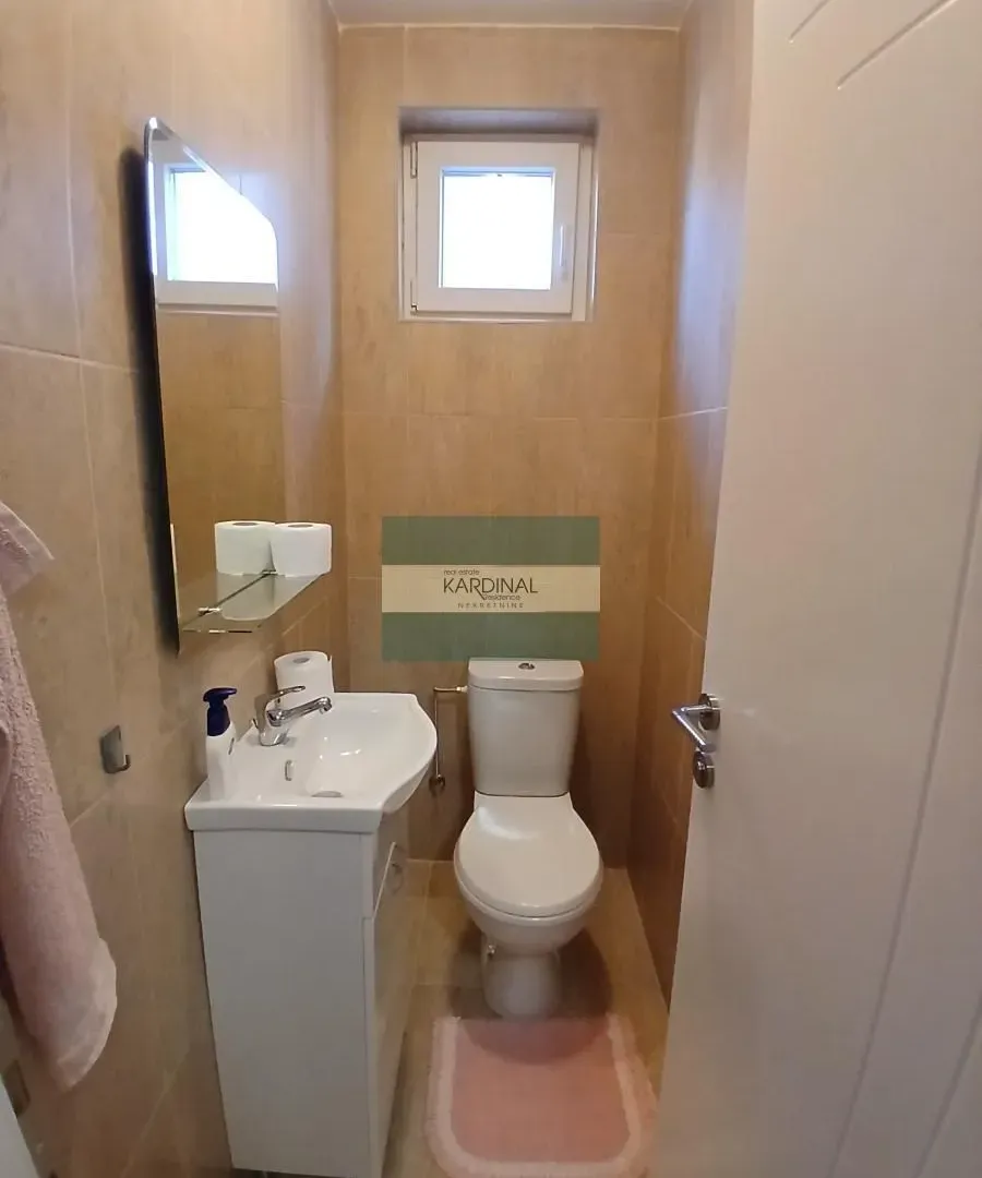 Prodaja, kuća, 379m², Trnava, Jagodina