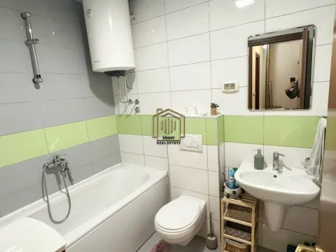 Izdavanje, dvosoban stan, 74m², City Kvart, Podgorica - image 9