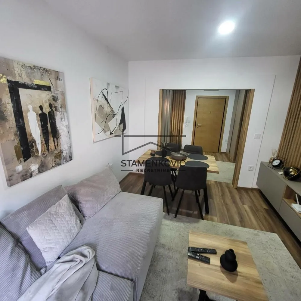 Izdavanje, dvosoban stan, 46m², Socijalno, Novi Sad Sve Podlokacije