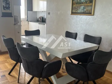 Izdavanje, četvorosoban stan, 115m², Bulevar Evrope, Novi Sad Sve Podlokacije - image 3
