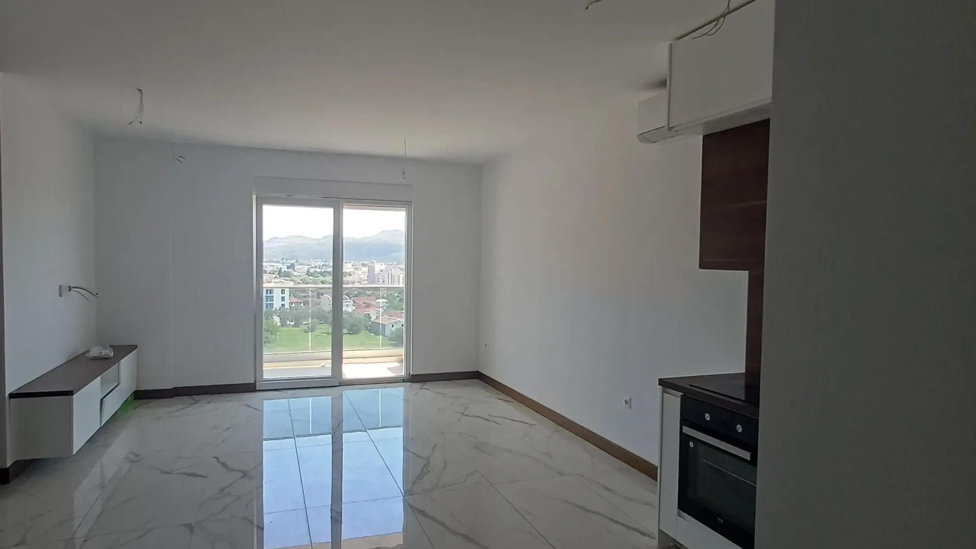 Sale, two bedroom apartment, 73m², Centar, Bar