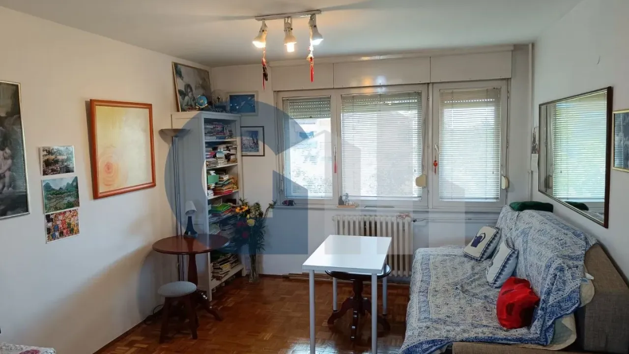 Prodaja, četvorosoban stan, 101m², Žarkovo, Beograd