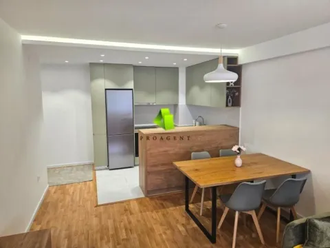 Izdavanje, trosoban stan, 73m², Medijana, Niš - image 2