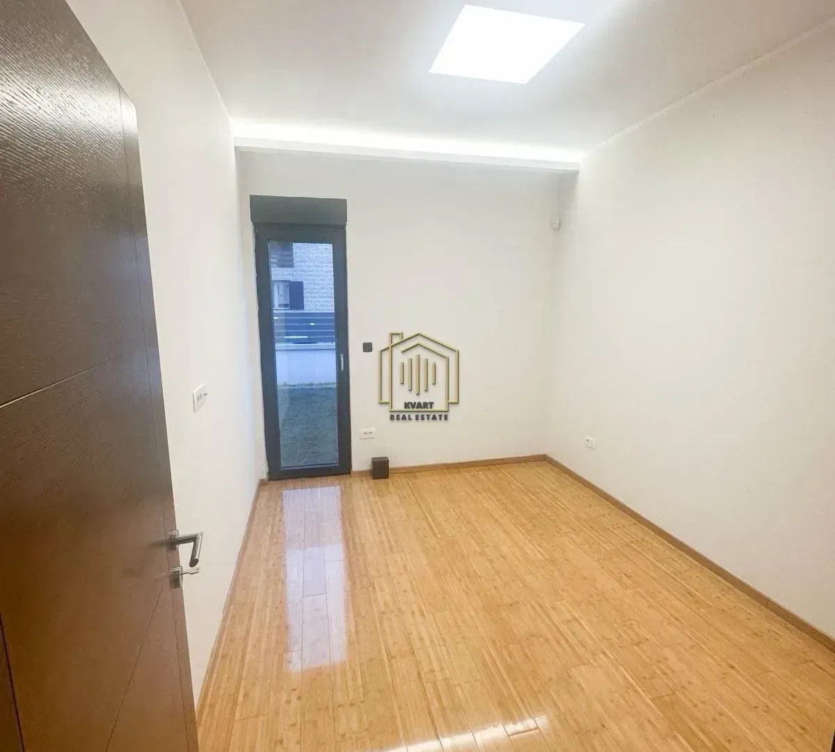 Rent, office space, 160m², Dalmatinska ulica, Podgorica