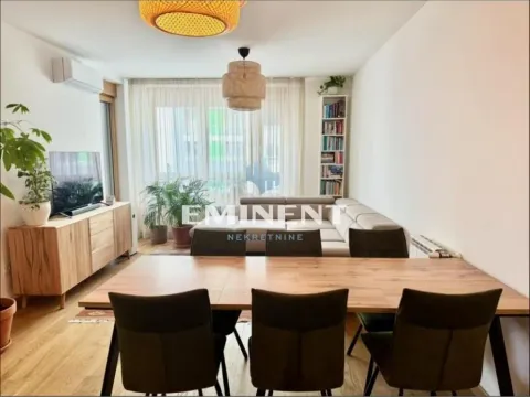 Stan in Novi Beograd Blok 65