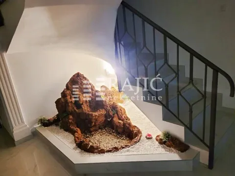Rent, apartment, 200m², Voždovac Sve Podlokacije, Beograd - image 4