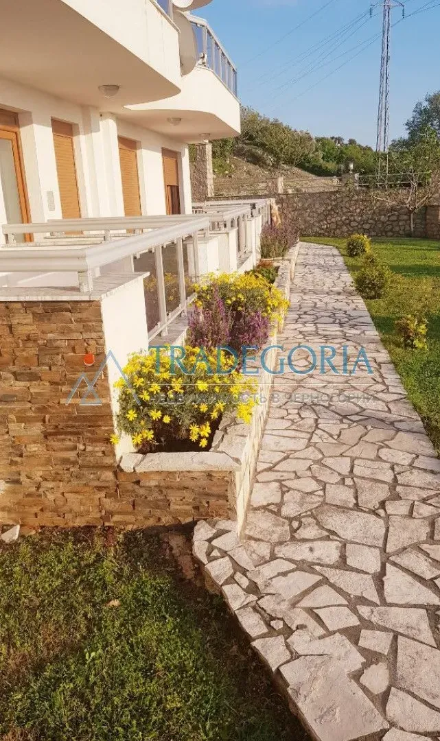 Prodaja, trosoban stan, 104m², Dobra Voda, Bar