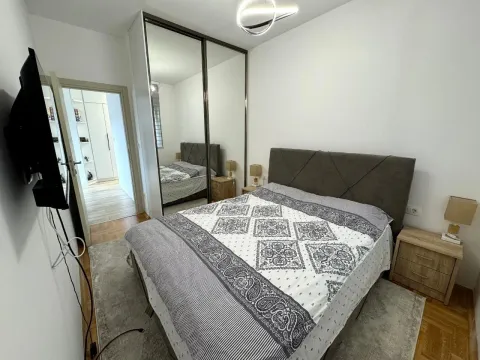 Izdavanje, jednosoban stan, 47m², Budva, Crna Gora - image 12