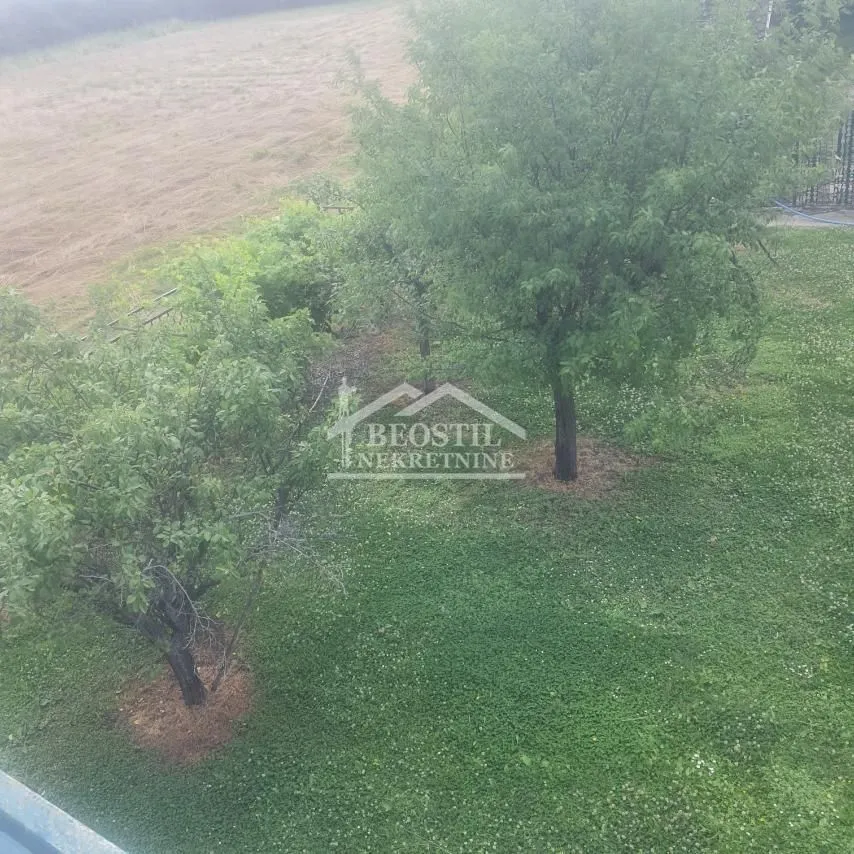 Prodaja, kuća, 204m², Vladimirci, Srbija