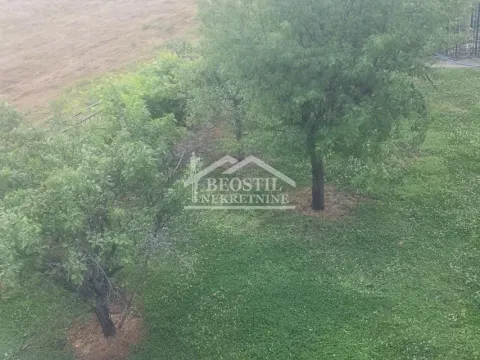 Prodaja, kuća, 204m², Vladimirci, Srbija - image 15