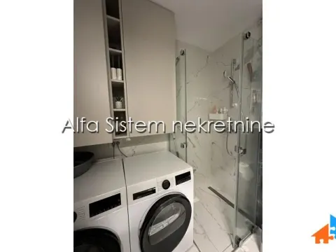 Izdavanje, trosoban stan, 77m², Novi Beograd Blok 63, Novi Beograd Sve Podlokacije - image 13