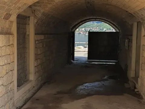 Prodaja, plac, 4100m², Prčanj, Kotor - image 10