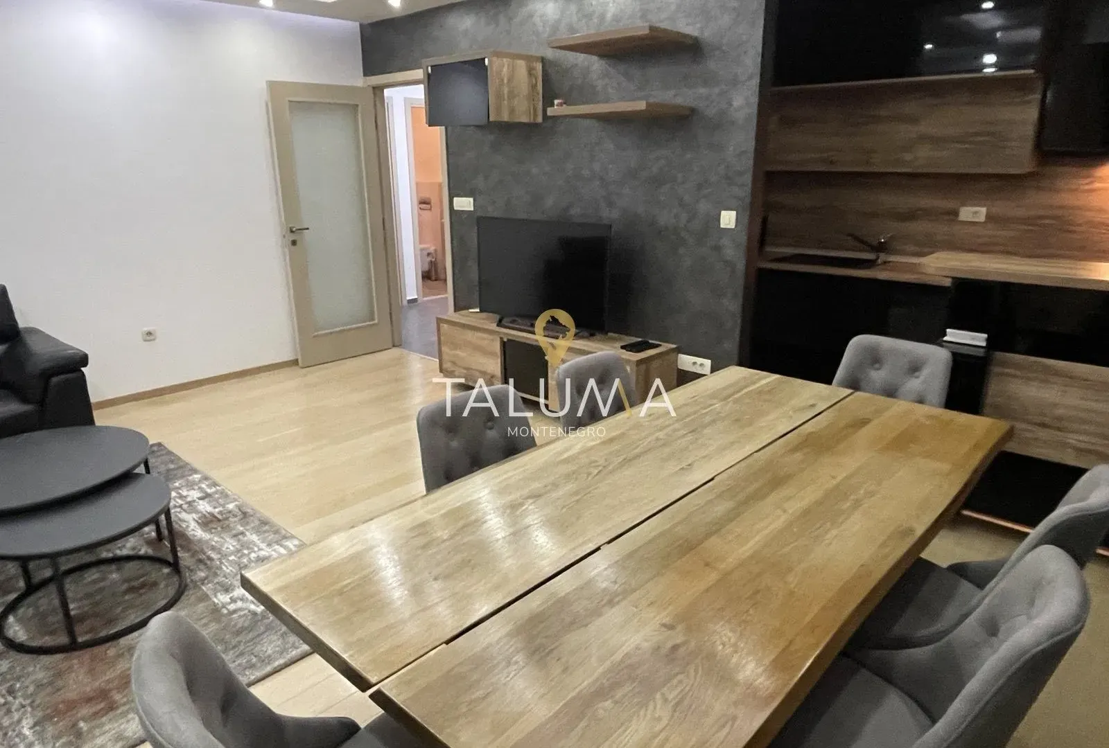 Izdavanje, trosoban stan, 100m², City Kvart, Podgorica