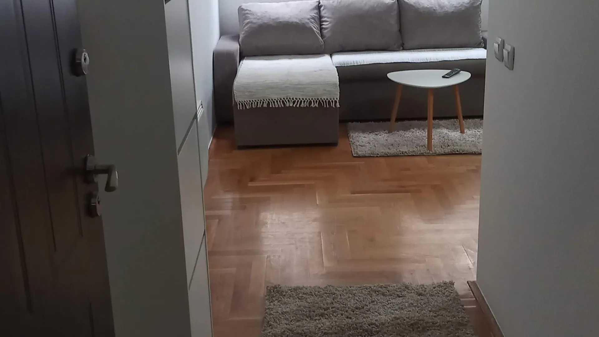 Izdavanje, dvosoban stan, 38m², Palilula Sve Podlokacije, Beograd