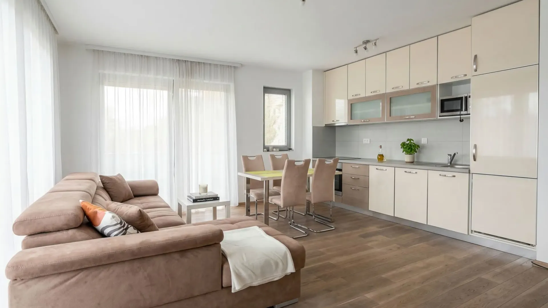 Sale, three bedroom apartment, 62m², Pržno, Budva