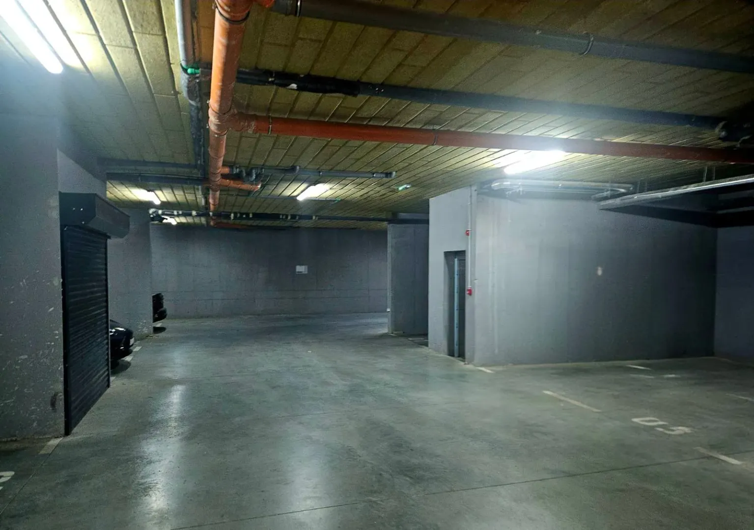 Sale, parking/garage, 13m², Višnjička Banja, Palilula Sve Podlokacije