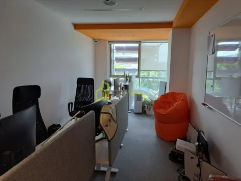 Sale, office space, 391m², Preko Morače, Podgorica - image 14