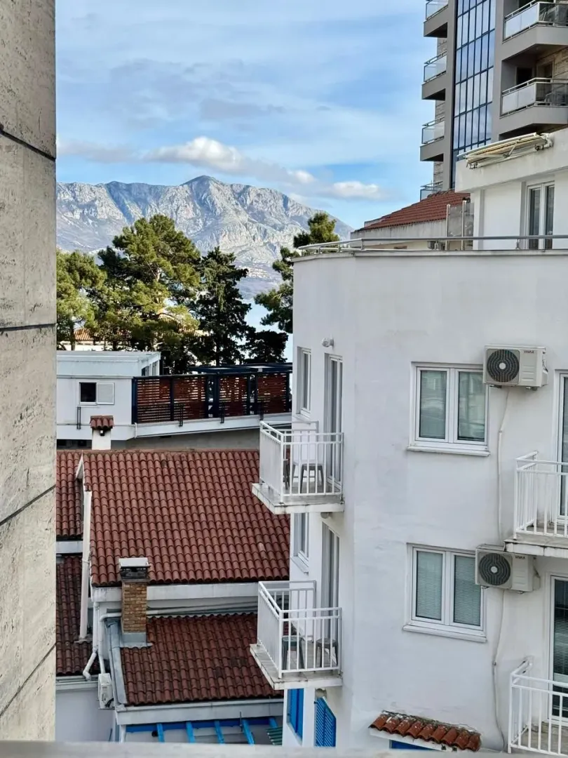 Rent, two bedroom apartment, 70m², Centar, Budva